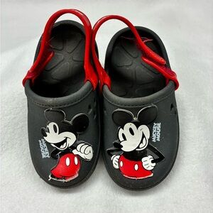 Disney Mickey Mouse Kids Clogs Adjustable Straps Black/Red